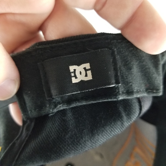 DC SHOES | flat brim embroidered snapback cap - Picture 9 of 12